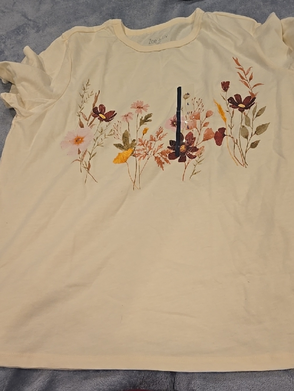 ❤️10/$40 New Floral Graphic Tee in Cream with Pink & Burgundy Flowers